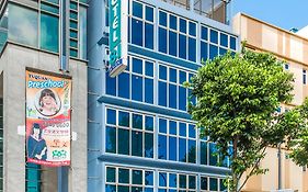 Hotel 81 Bugis  2*